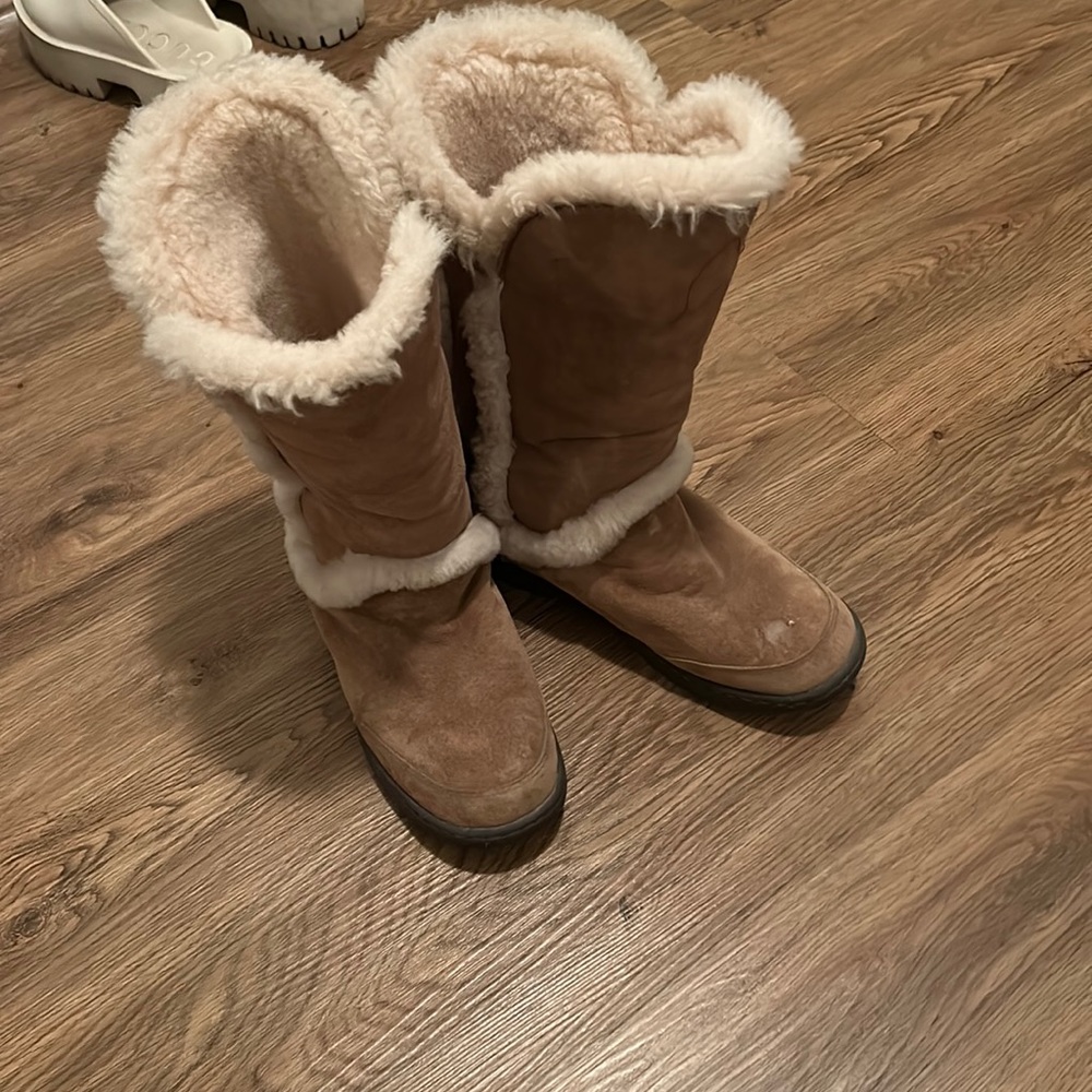 Uggs size 8. Really warm